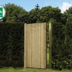 Featheredge gate