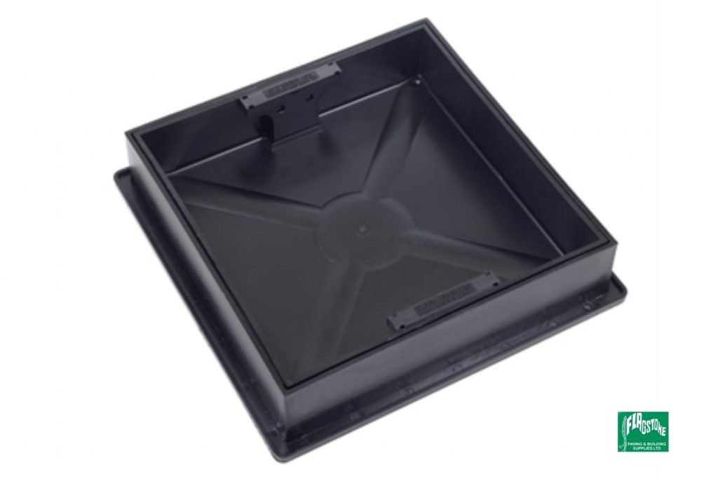 CD300SR 300sq to round block & pave manhole cover
